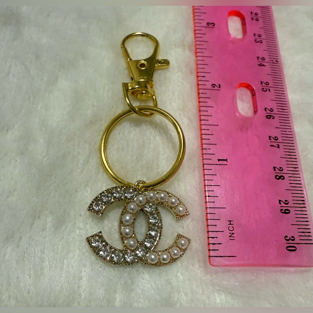 Luxurious CC Pendant/Keychain/Charms With Pearls in Goldtone Fashion Jewelry